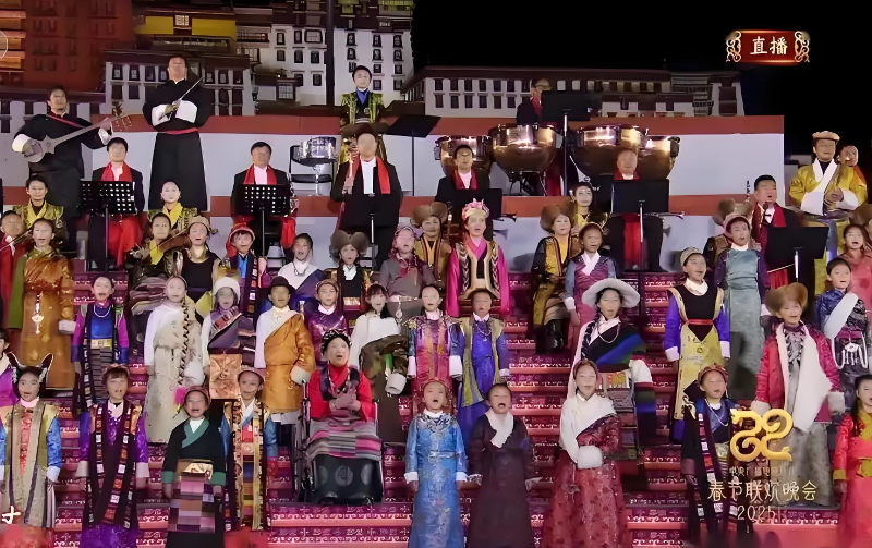 总台春晚喜庆开场，人生就是博官网长伴26载“屏”实力出圈